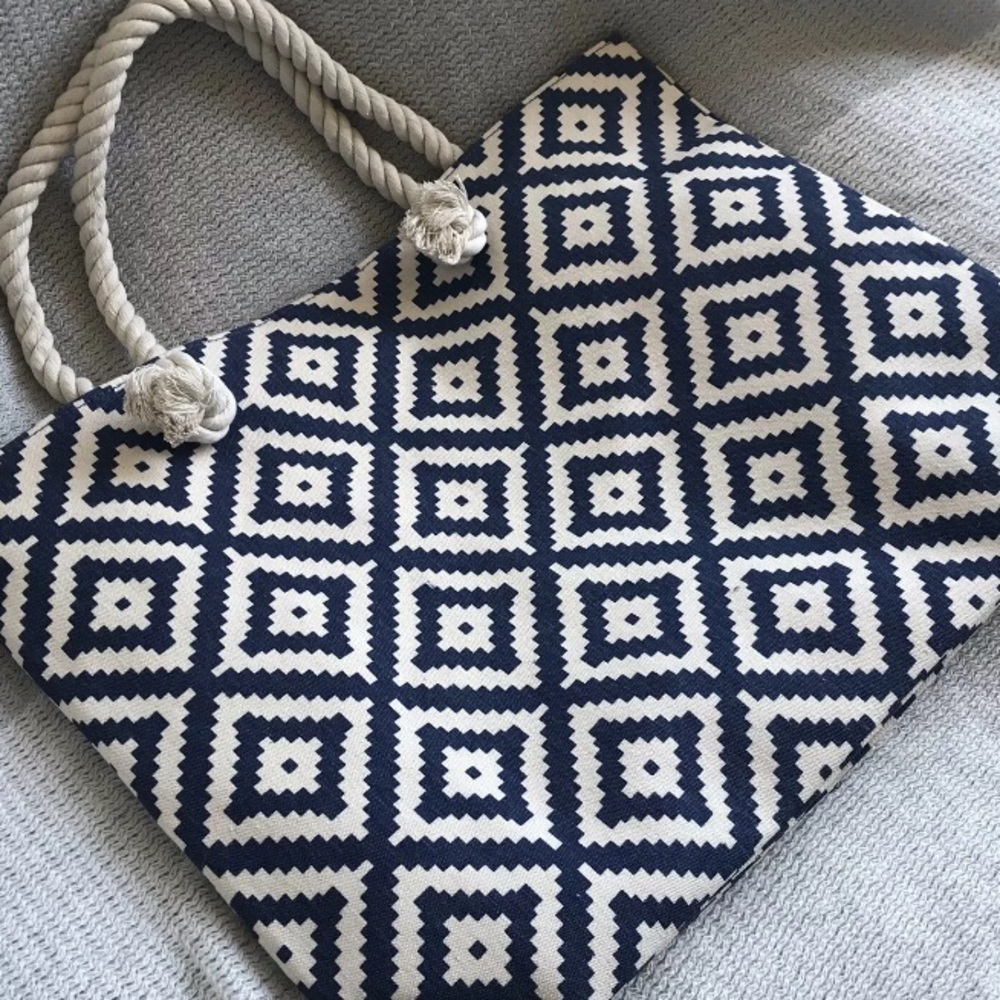 Summer & Rose Navy Diamond Tote NIB RV $50